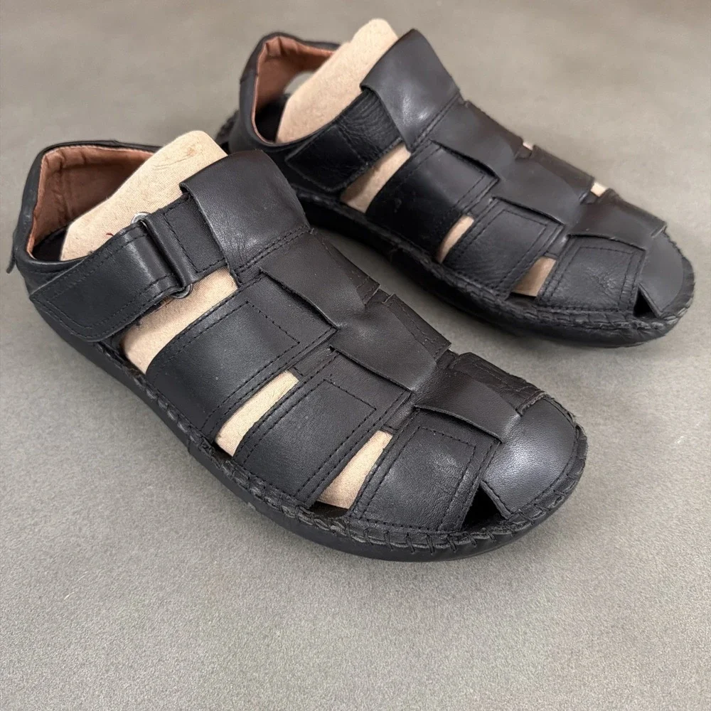 Pikolinos Tarifas Black Leather Men display picture 2